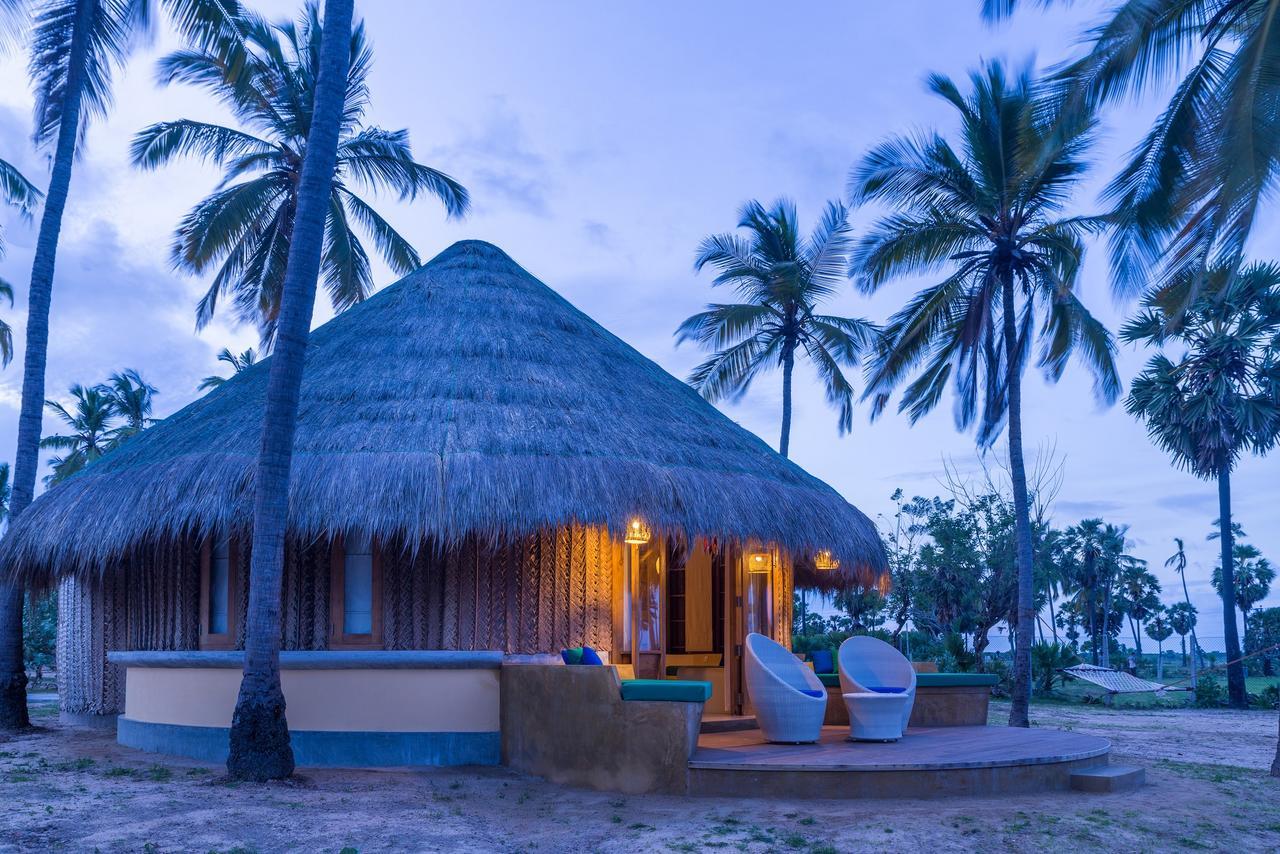 Jetwing Surf & Safari, A Luxury Reserve Arugam Bay Exterior photo